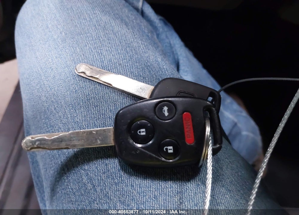 2013 HONDA CIVIC LX VIN: 19XFB2F51DE075113