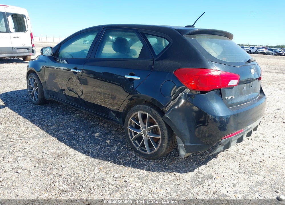 2011 KIA FORTE SX VIN: KNAFW5A38B5432952