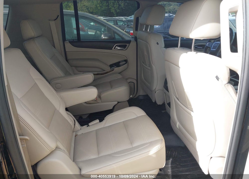 2016 GMC YUKON XL DENALI VIN: 1GKS2HKJ0GR403624