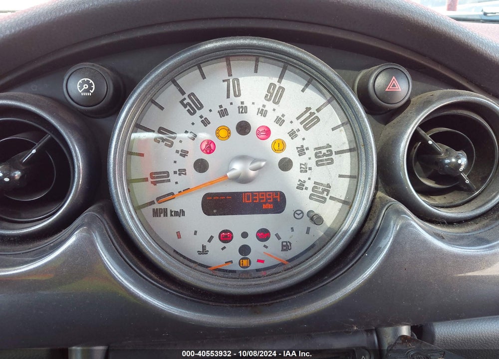 2006 MINI COOPER VIN: WMWRC33506TK72933