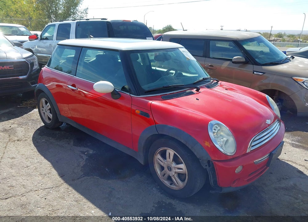 2006 MINI COOPER VIN: WMWRC33506TK72933