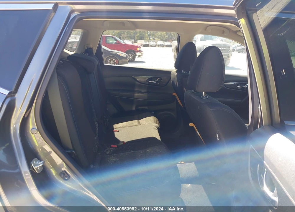 2018 NISSAN ROGUE VIN: 5N1AT2MT6JC780058