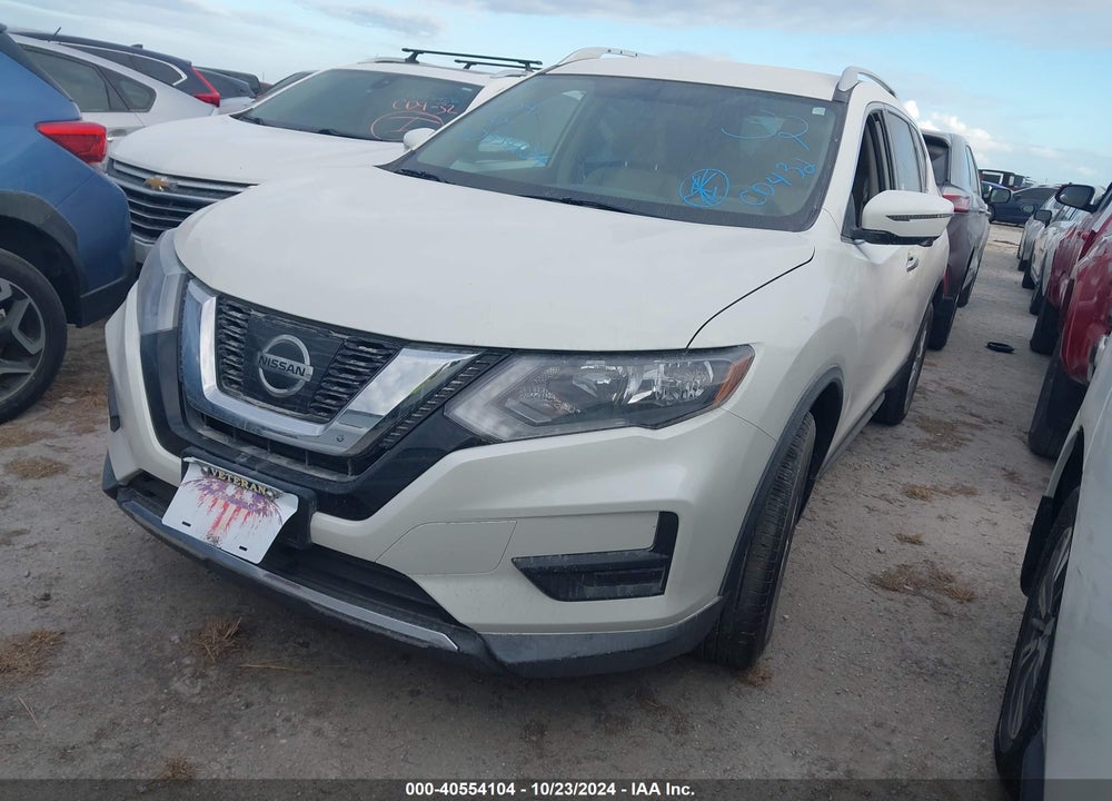 2017 NISSAN ROGUE SV VIN: KNMAT2MV6HP586123