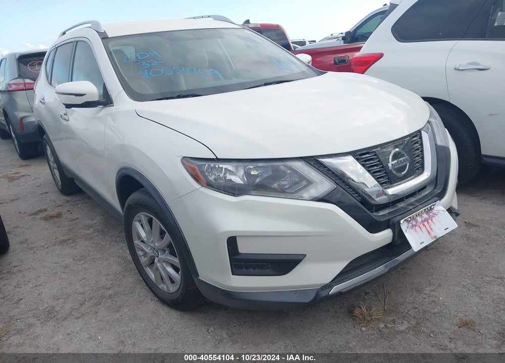 2017 NISSAN ROGUE SV VIN: KNMAT2MV6HP586123