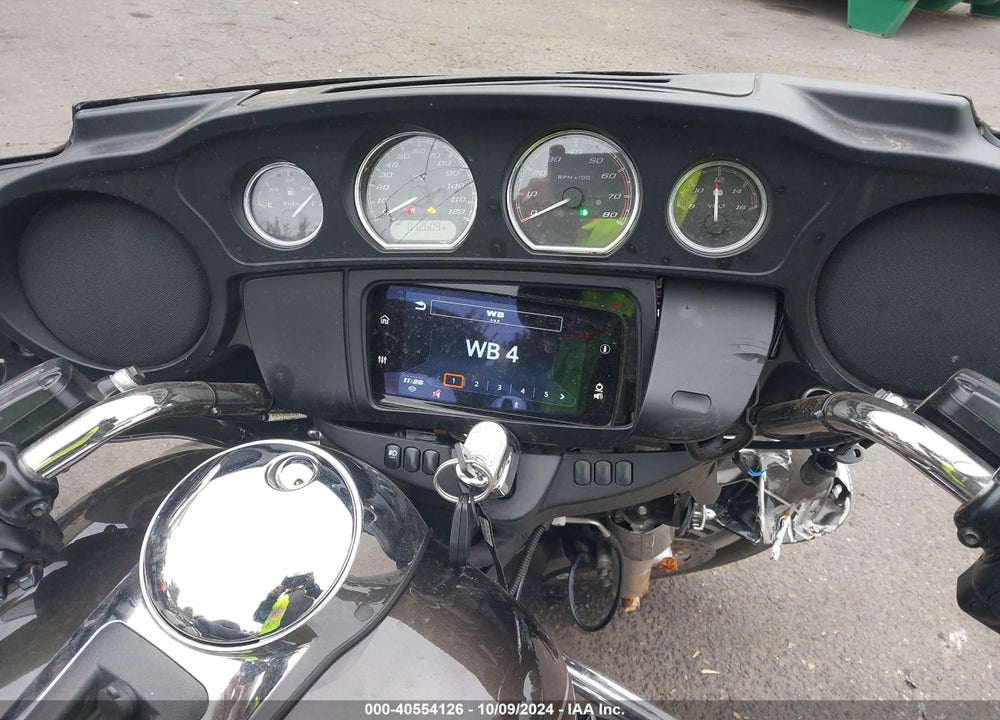 2020 HARLEY-DAVIDSON FLHTCUTG VIN: 1HD1MAF13LB857581
