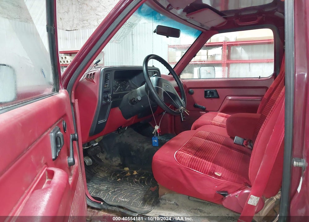 1992 FORD RANGER VIN: 1FTCR11XXNUD42611