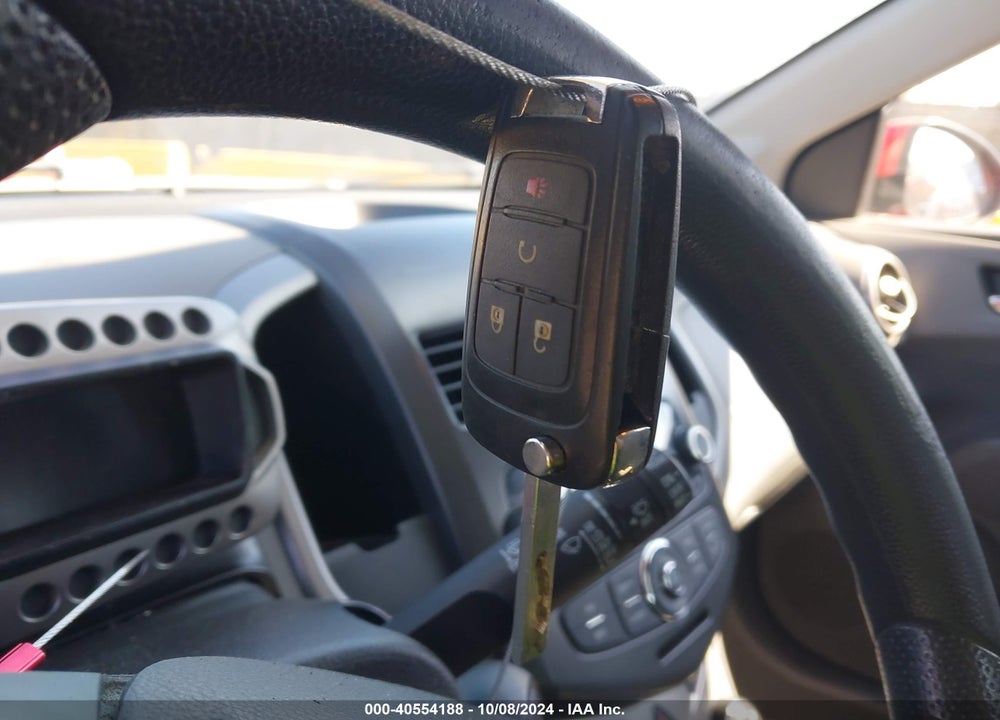 2015 CHEVROLET SONIC LT AUTO VIN: 1G1JC6SG9F4213791