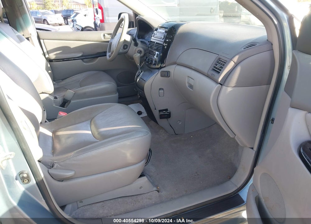 2005 TOYOTA SIENNA LE VIN: 5TDZA23C85S231321