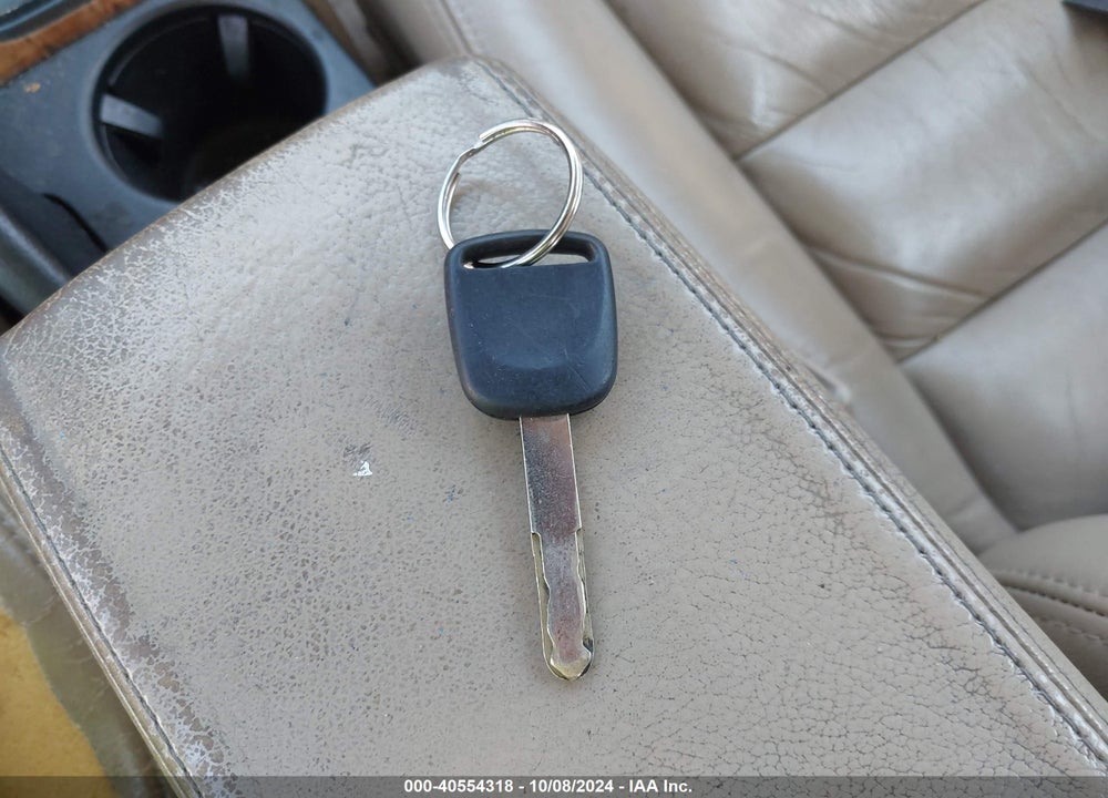 2003 HONDA ACCORD 3.0 EX VIN: 1HGCM665X3A065137