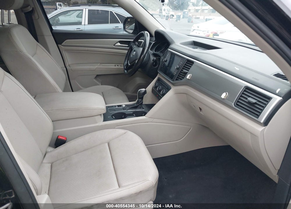 2018 VOLKSWAGEN ATLAS 3.6L V6 SE VIN: 1V2CR2CA0JC525237