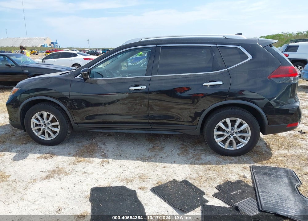 2020 NISSAN ROGUE SV FWD VIN: JN8AT2MT3LW002004