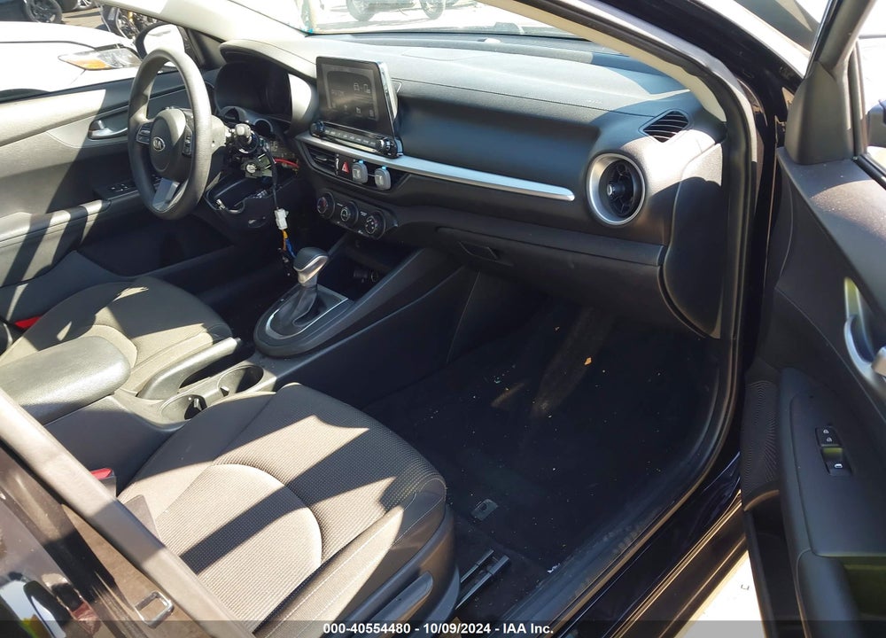 2020 KIA FORTE LXS VIN: 3KPF24AD2LE228025