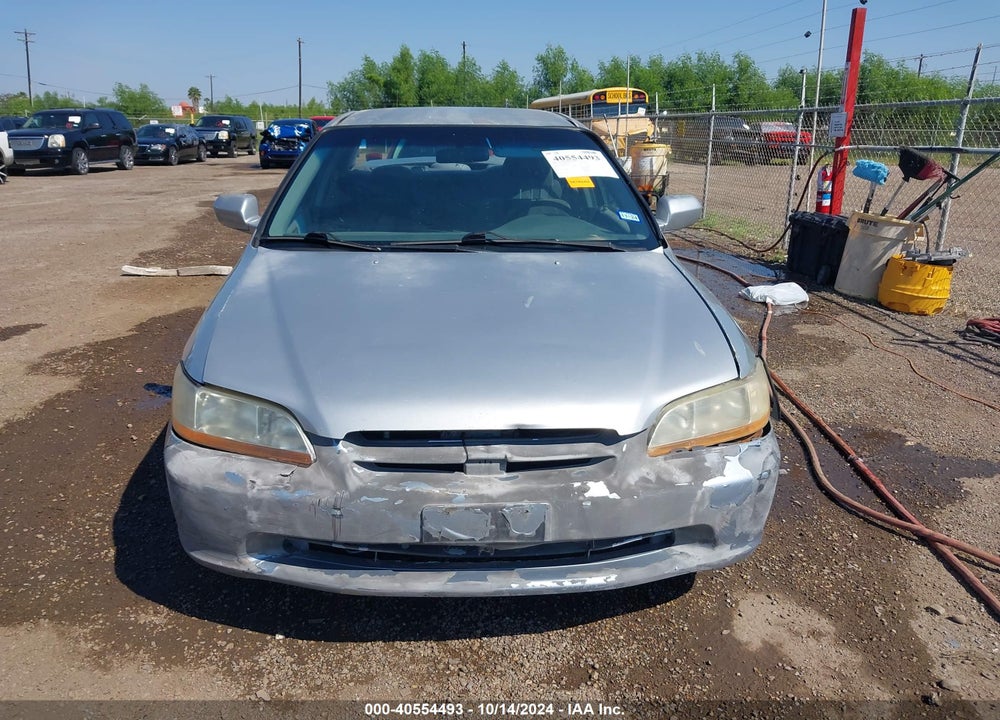 1999 HONDA ACCORD LX VIN: JHMCG5647XC036372