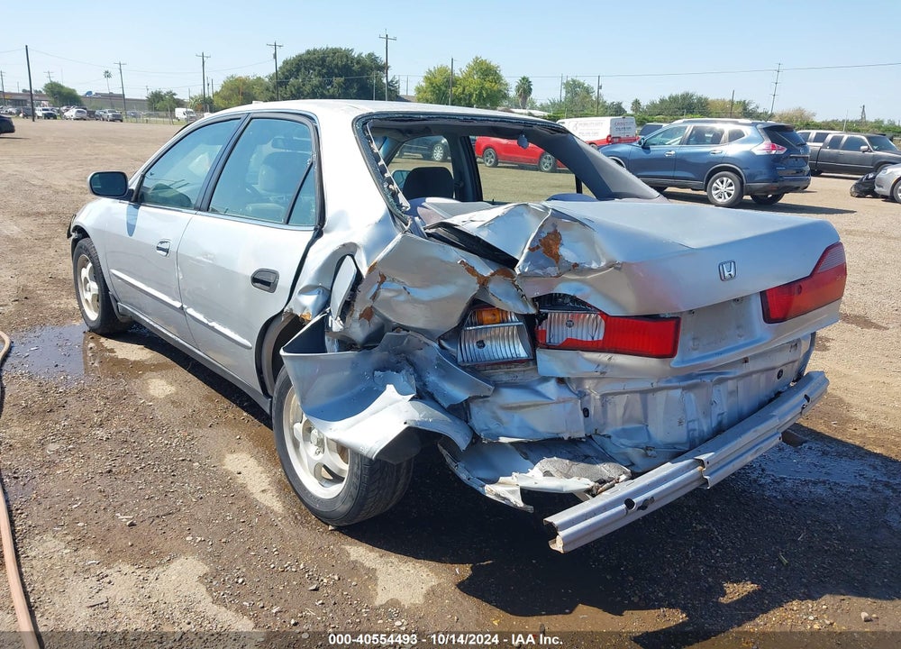 1999 HONDA ACCORD LX VIN: JHMCG5647XC036372