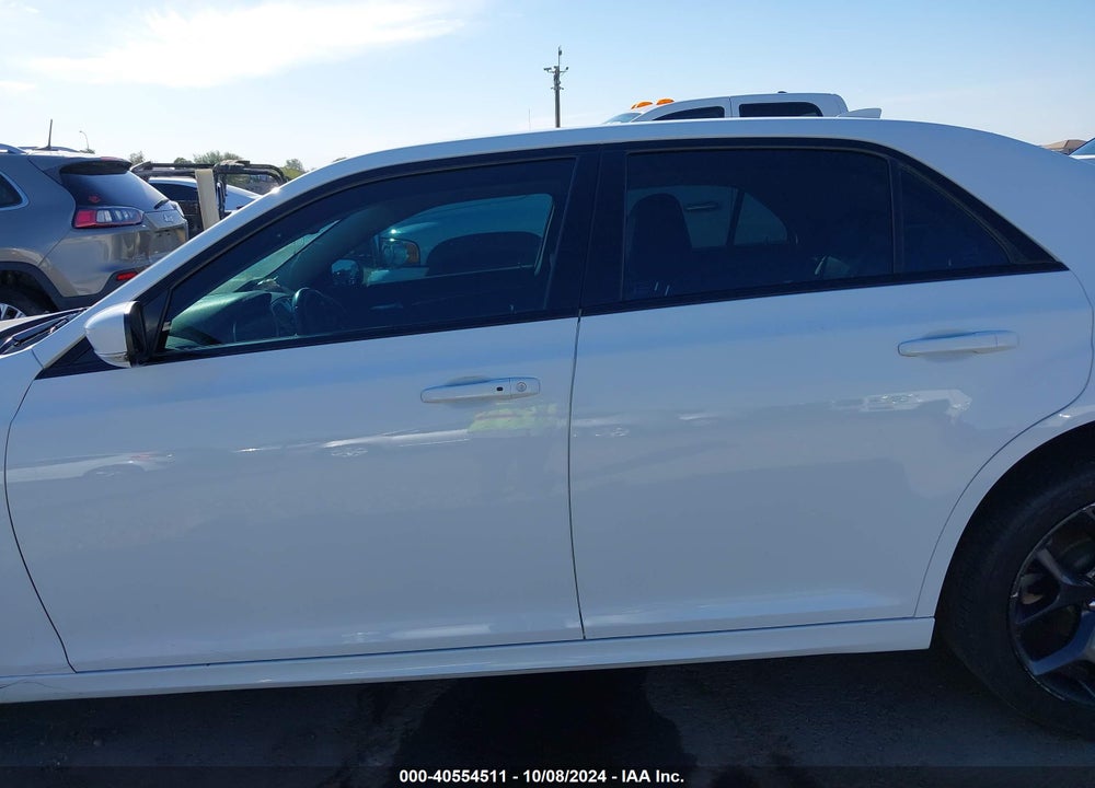 2021 CHRYSLER 300 TOURING L VIN: 2C3CCAAG3MH566973