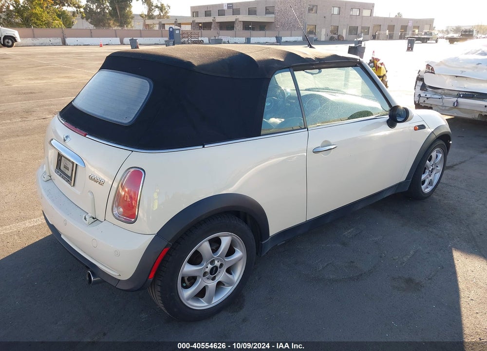 2006 MINI COOPER VIN: WMWRF33566TG15920