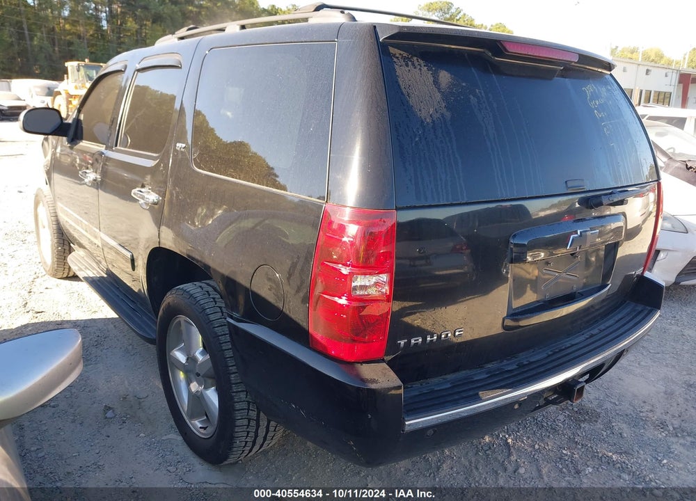2011 CHEVROLET TAHOE LTZ VIN: 1GNSKCE08BR176765
