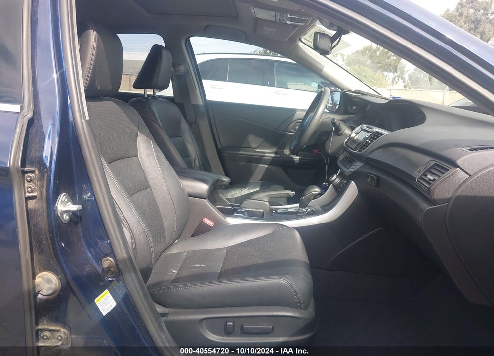 2015 HONDA ACCORD HYBRID TOURING VIN: 1HGCR6F70FA010879