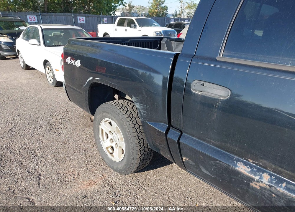 2005 DODGE DAKOTA SLT VIN: 1D7HW48K75S309772