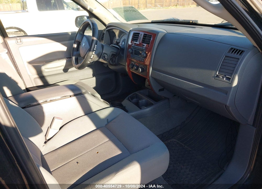 2005 DODGE DAKOTA SLT VIN: 1D7HW48K75S309772