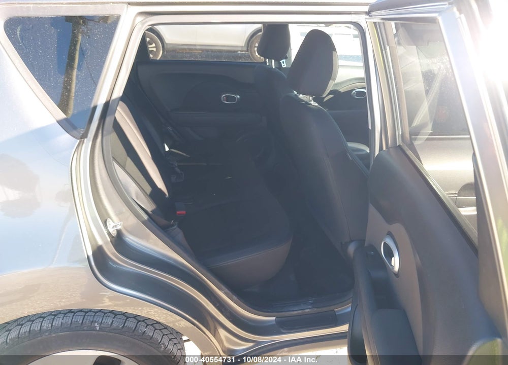 2015 KIA SOUL VIN: KNDJN2A2XF7174403