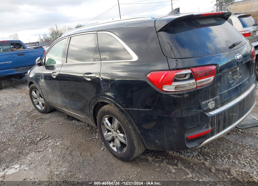 2017 KIA SORENTO 3.3L SX VIN: 5XYPKDA57HG245121