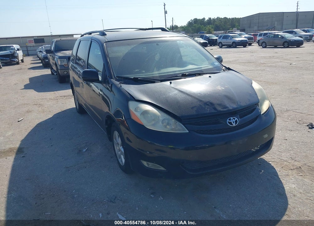 2008 TOYOTA SIENNA XLE VIN: 5TDZK22CX8S209341