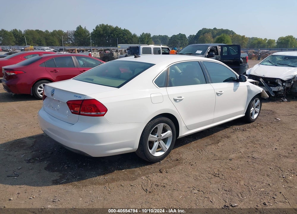 2013 VOLKSWAGEN PASSAT 2.0L TDI SE VIN: 1VWBN7A32DC007545