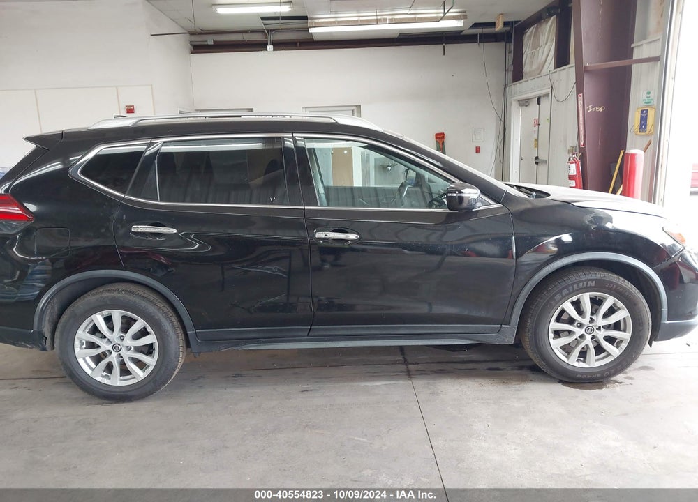 2017 NISSAN ROGUE SV VIN: JN8AT2MTXHW142753