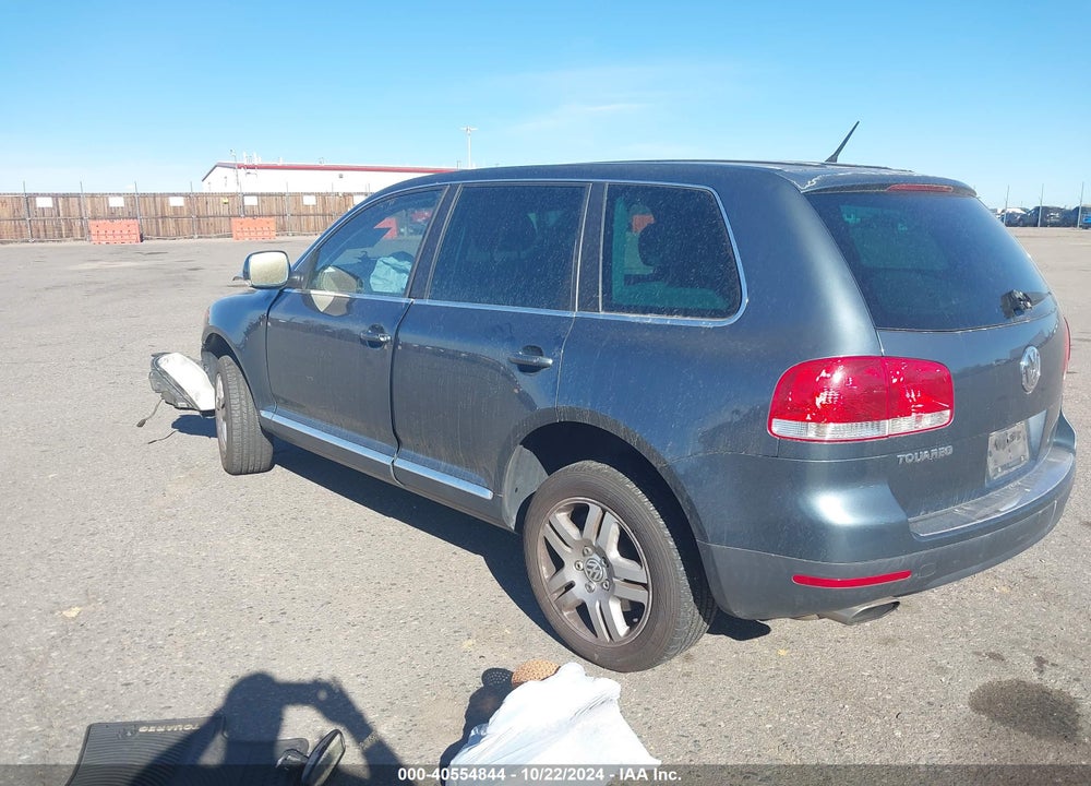 2006 VOLKSWAGEN TOUAREG V8 VIN: WVGZM77L86D042630