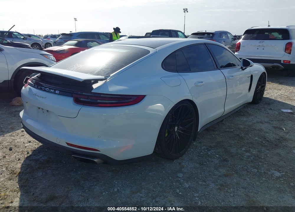 2018 PORSCHE PANAMERA E-HYBRID 4 VIN: WP0AE2A71JL177038