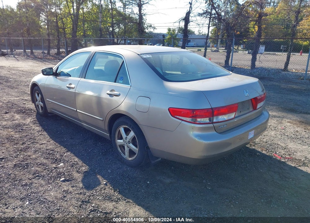 2003 HONDA ACCORD 2.4 EX VIN: JHMCM56683C023649