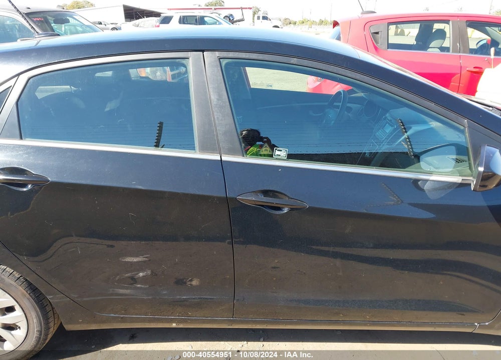 2016 HYUNDAI ELANTRA GT VIN: KMHD35LHXGU319136