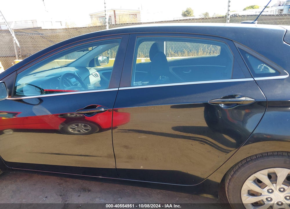 2016 HYUNDAI ELANTRA GT VIN: KMHD35LHXGU319136