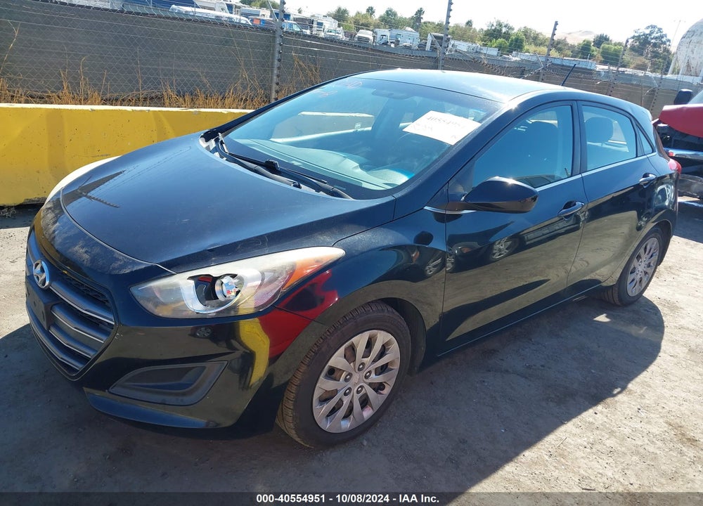 2016 HYUNDAI ELANTRA GT VIN: KMHD35LHXGU319136