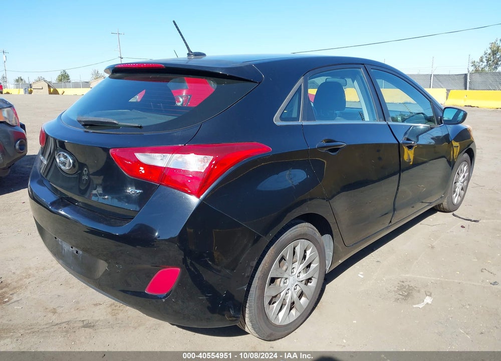 2016 HYUNDAI ELANTRA GT VIN: KMHD35LHXGU319136