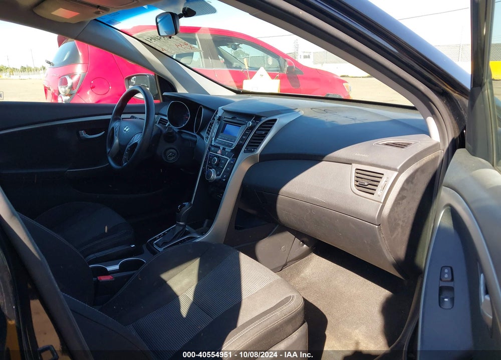 2016 HYUNDAI ELANTRA GT VIN: KMHD35LHXGU319136