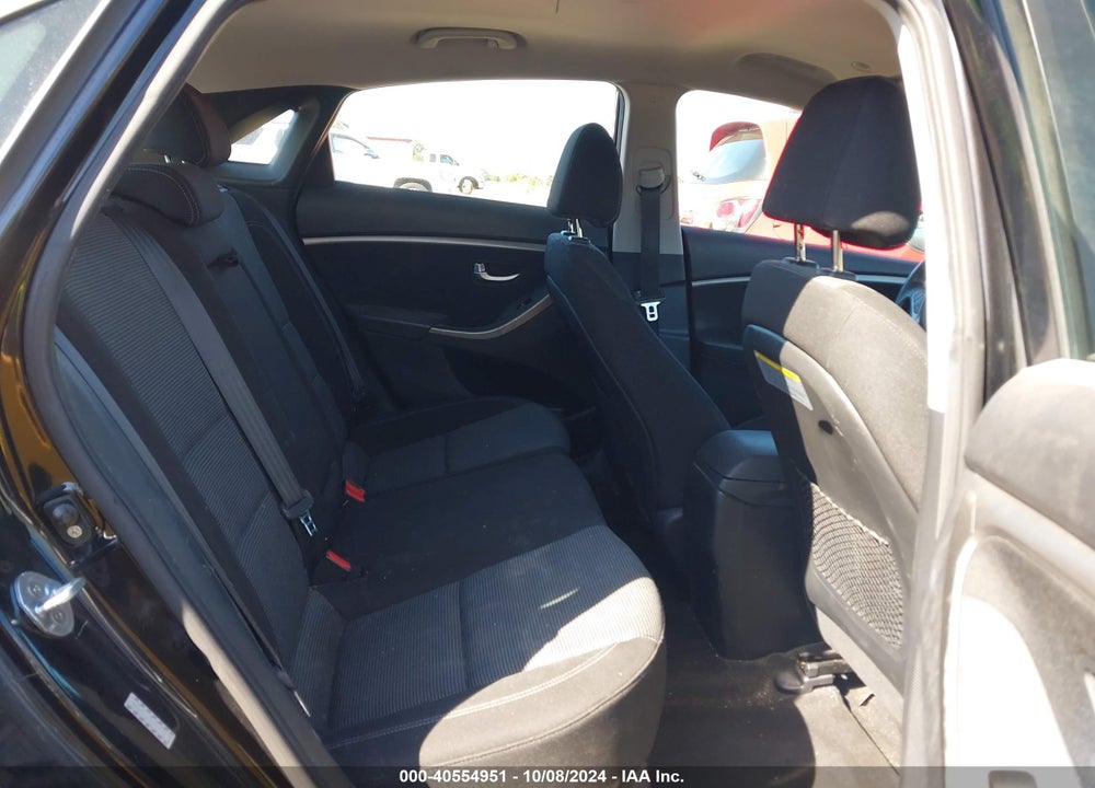 2016 HYUNDAI ELANTRA GT VIN: KMHD35LHXGU319136