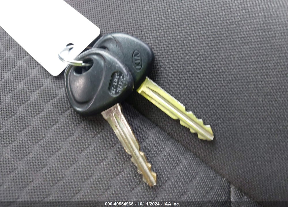 2013 KIA SOUL VIN: KNDJT2A56D7577386