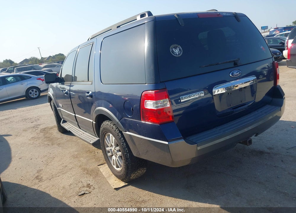 2007 FORD EXPEDITION XLT VIN: 1FMFU15557LA97547