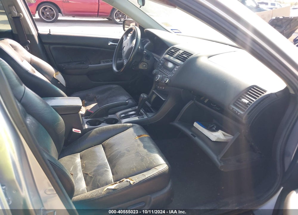 2004 HONDA ACCORD 3.0 EX VIN: 1HGCM66554A104184