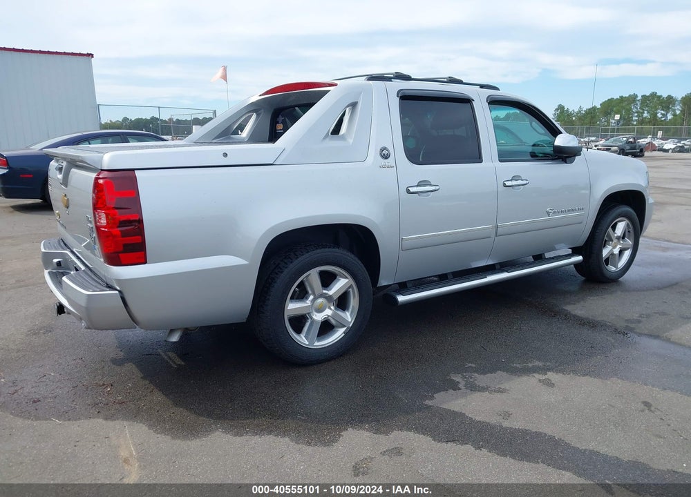 2013 CHEVROLET AVALANCHE LTZ VIN: 3GNTKGE70DG240664