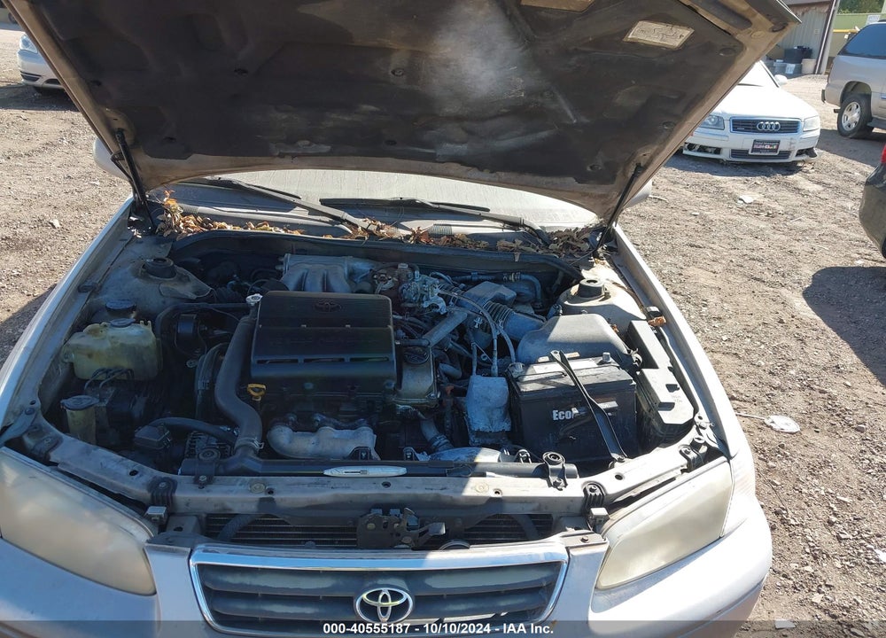 2000 TOYOTA CAMRY LE V6 VIN: 4T1BF22K5YU950369
