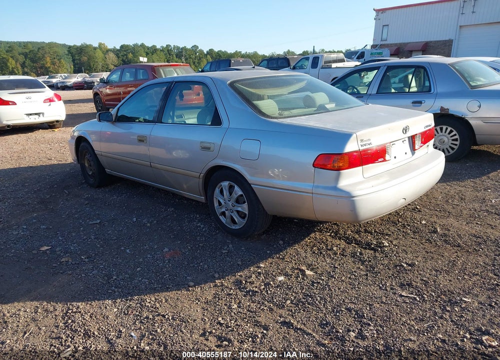 2000 TOYOTA CAMRY LE V6 VIN: 4T1BF22K5YU950369