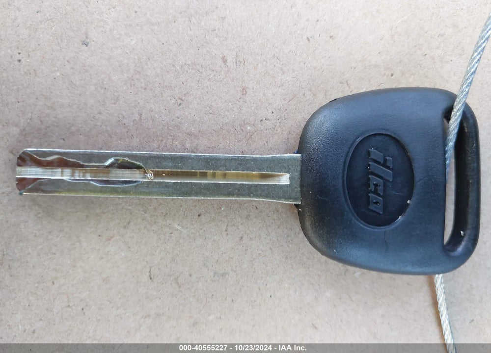 2011 KIA SORENTO LX VIN: 5XYKT4A13BG083466