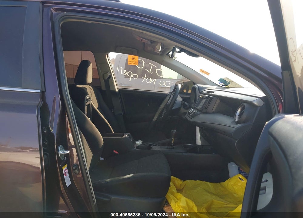 2018 TOYOTA RAV4 LE VIN: 2T3ZFREV5JW516026
