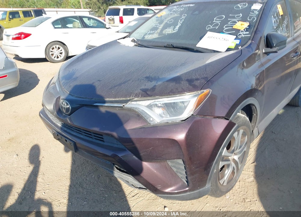 2018 TOYOTA RAV4 LE VIN: 2T3ZFREV5JW516026