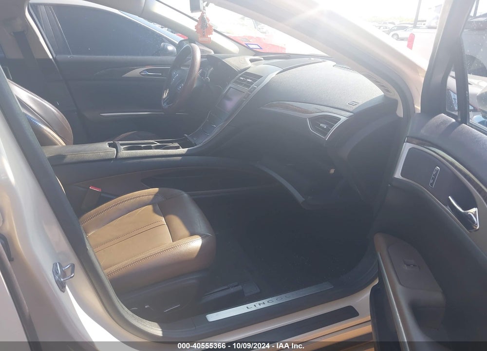 2015 LINCOLN MKZ HYBRID VIN: 3LN6L2LU6FR610887