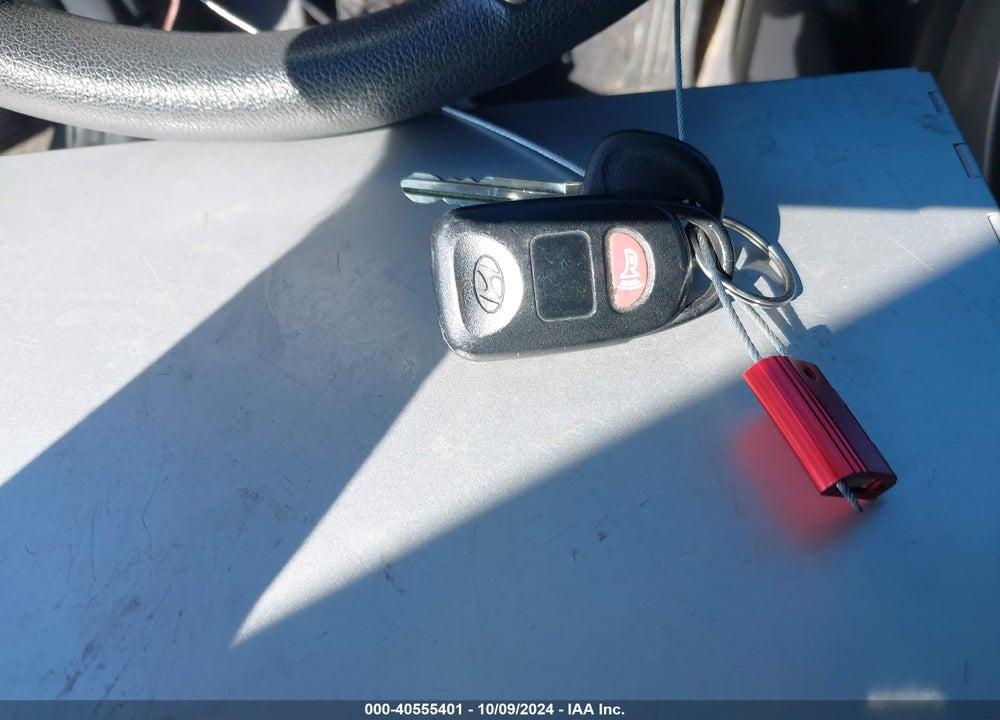 2013 HYUNDAI ELANTRA GLS VIN: 5NPDH4AE8DH206705