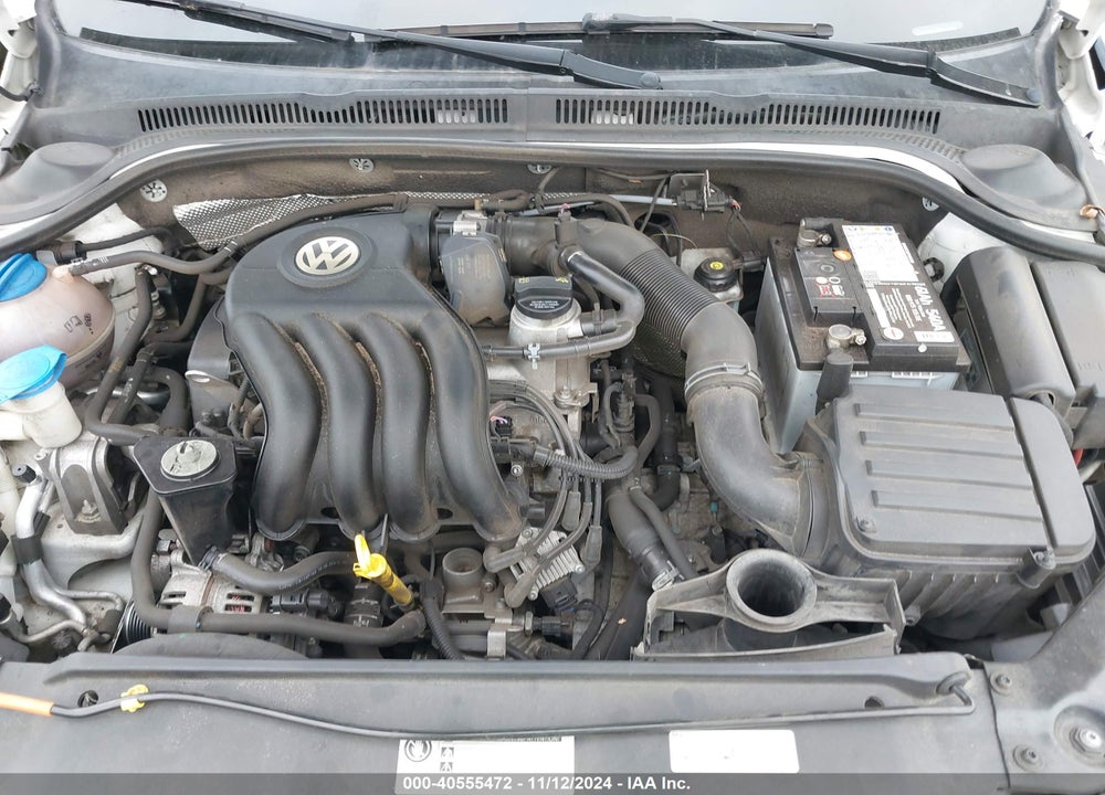 2014 VOLKSWAGEN JETTA 2.0L S VIN: 3VW2K7AJXEM235638
